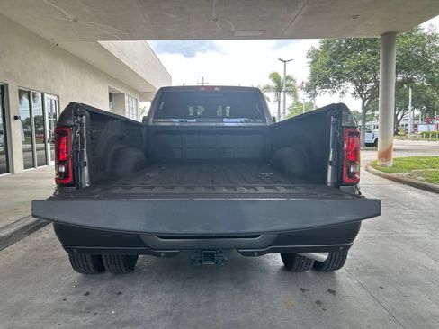 Used 2026 RAM 3500 Tradesman AWD/4WD image 34