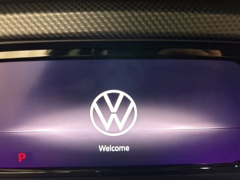 Used 2025 Volkswagen Atlas Cross Sport SEL Premium R-Line image 11