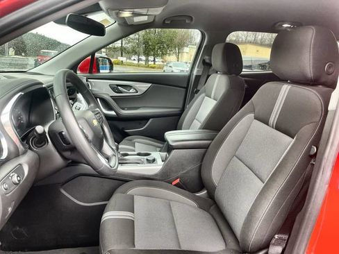 Used 2025 Chevrolet Blazer LT AWD/4WD image 15
