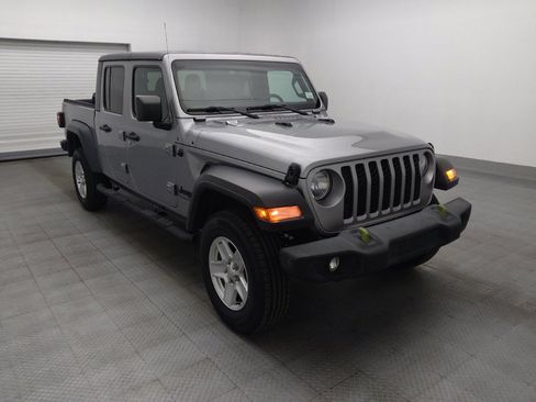 Used 2020 Jeep Gladiator Sport w/ Quick Order Package 24S AWD/4WD image 13