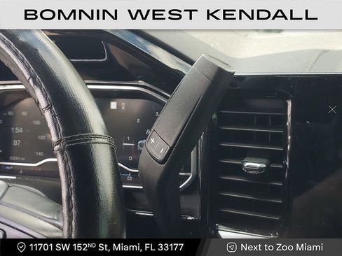 Used 2023 GMC Sierra 1500 SLE image 26