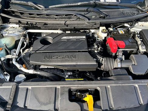 Used 2024 Nissan Rogue SV image 28