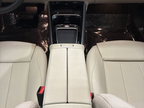 Used 2025 Mercedes-Benz GLA 250 4MATIC image 18