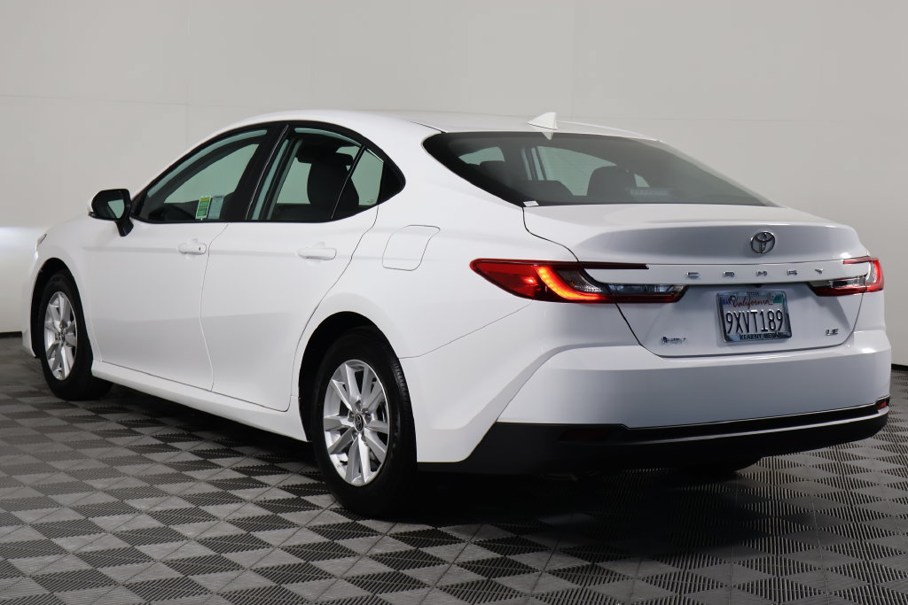Used 2026 Toyota Camry LE FWD image 6