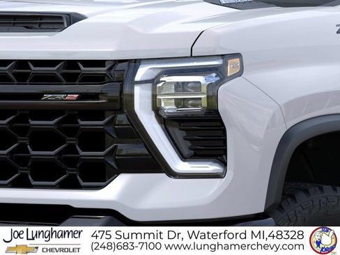 New 2026 Chevrolet Silverado 2500 ZR2 w/ LPO, Dark Essentials Package AWD/4WD image 11