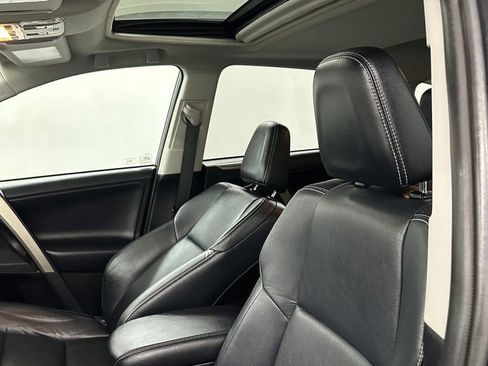 Used 2014 Toyota RAV4 Limited AWD/4WD image 12