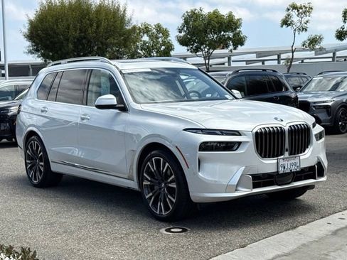 Used 2026 BMW X7 xDrive40i AWD/4WD image 6