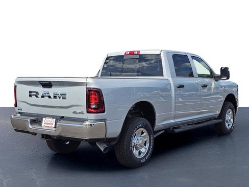 New 2026 RAM 2500 Tradesman AWD/4WD image 10