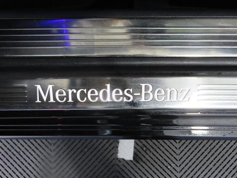 Used 2018 Mercedes-Benz S 560 Sedan image 18