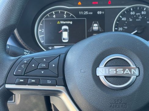 Used 2025 Nissan Versa SV image 19