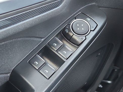 Used 2025 Ford Escape ST-Line AWD/4WD image 18