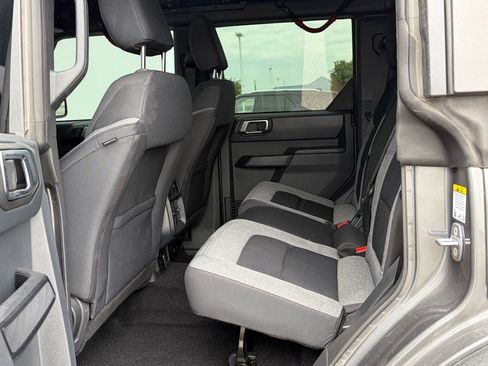 Used 2025 Ford Bronco 4-Door AWD/4WD image 17