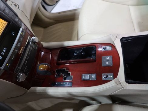 Used 2012 Lexus LS 460 w/ Comfort Pkg RWD image 35