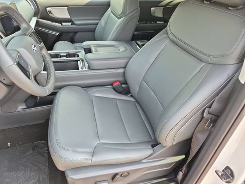New 2027 Ford Expedition Active AWD/4WD image 16
