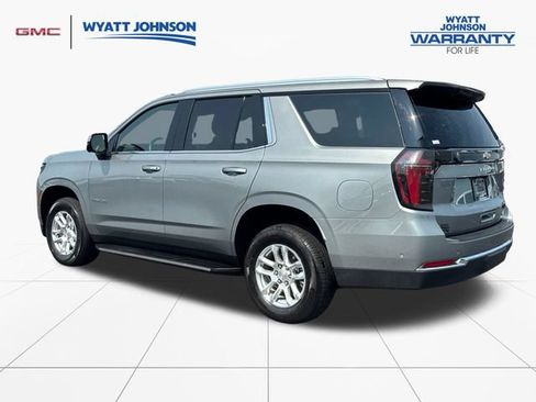 Used 2025 Chevrolet Tahoe LT AWD/4WD image 3