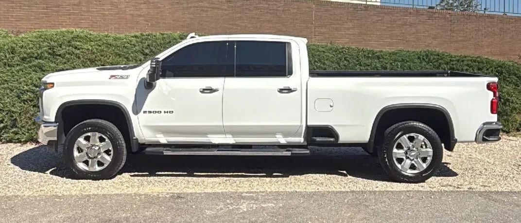 Used 2020 Chevrolet Silverado 2500 LTZ w/ LTZ Premium Package AWD/4WD image 3