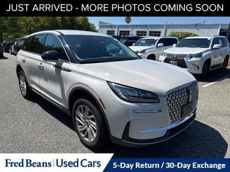 Used 2023 Lincoln Corsair AWD video 1