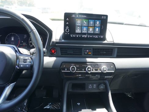 Used 2023 Honda Pilot EX-L image 17