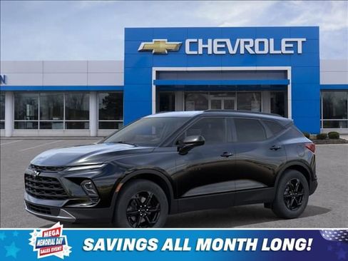 New 2026 Chevrolet Blazer LT w/ Convenience Package FWD image 2