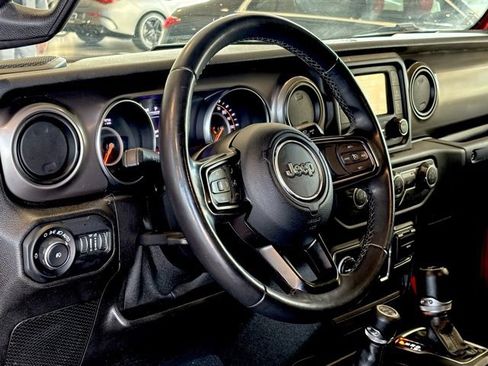 Used 2019 Jeep Wrangler Unlimited Sport S image 12