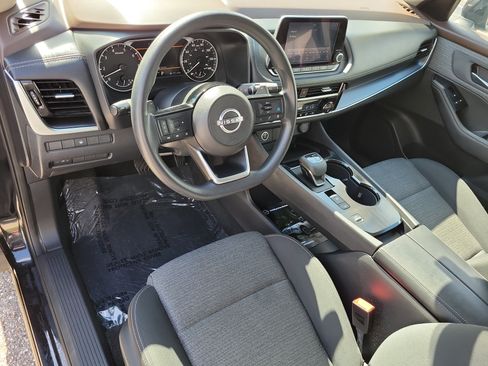Certified 2023 Nissan Rogue SV FWD image 13
