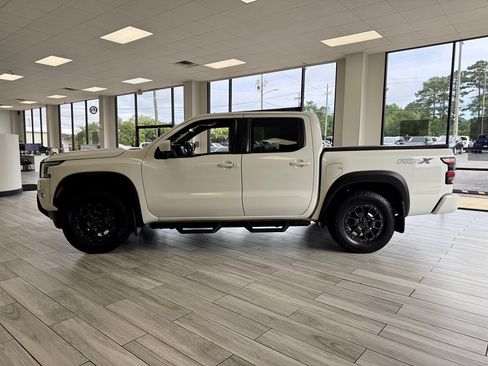 Used 2022 Nissan Frontier Pro-X w/ Pro-X Premium Package RWD image 4