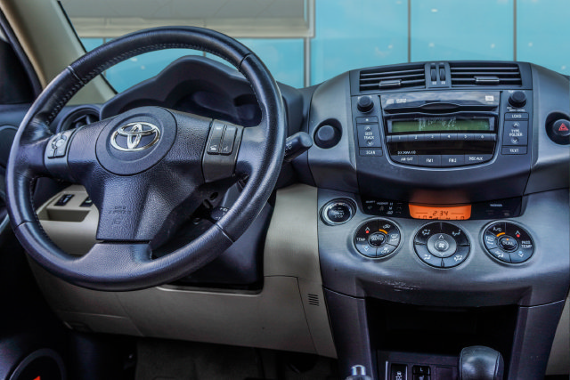 Used 2011 Toyota RAV4 Limited w/ Limited Extra Value Pkg FWD image 24