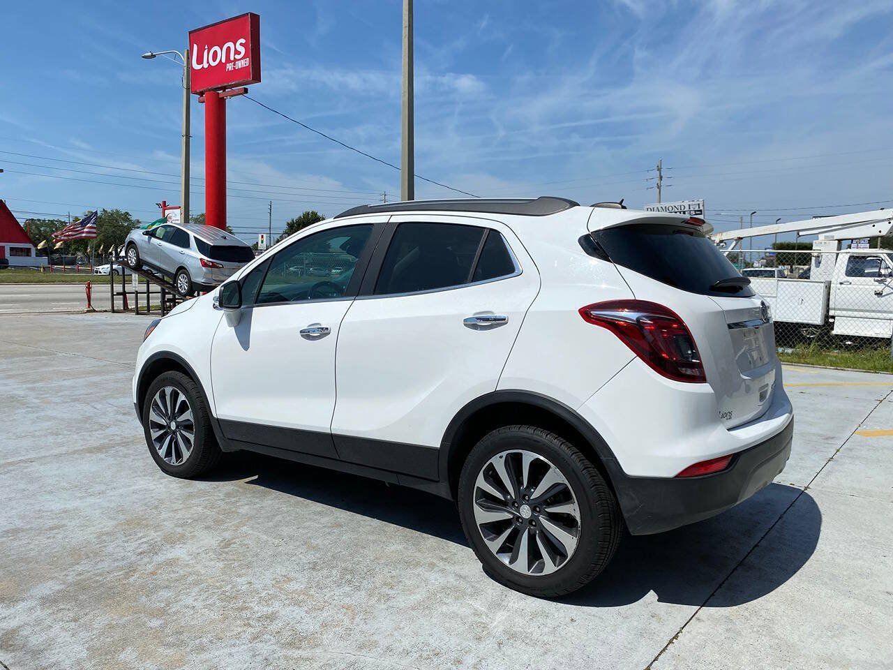 Used 2020 Buick Encore Essence AWD/4WD image 9