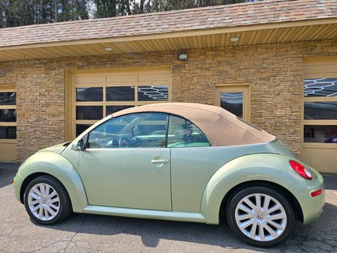 Used 2008 Volkswagen Beetle SE image 59
