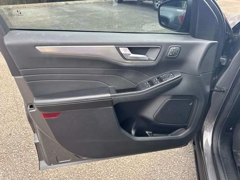 Used 2022 Ford Escape Titanium w/ Class II Trailer Tow Package AWD/4WD image 26