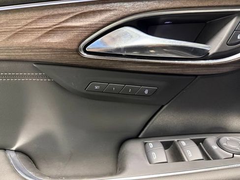 Used 2023 Buick Envision Avenir AWD/4WD image 12