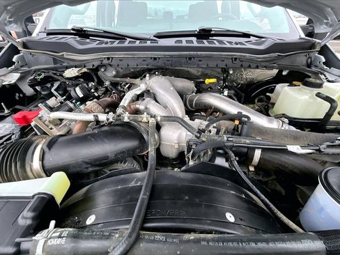 Used 2024 Ford F350 XLT w/ FX4 Off-Road Package image 10