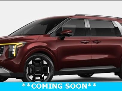 Used 2025 Kia Carnival