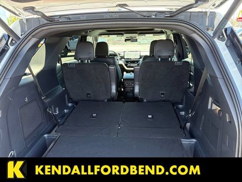Certified 2025 Ford Explorer ST AWD/4WD image 18