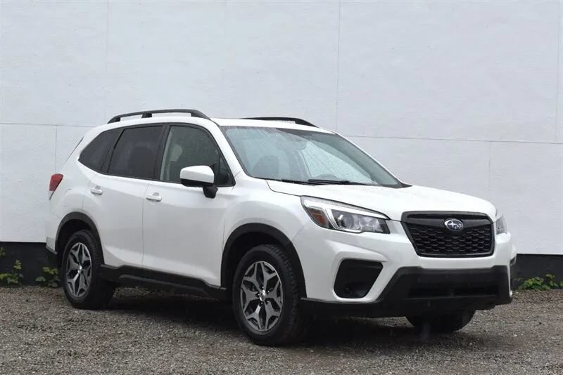 Used 2020 Subaru Forester Premium AWD/4WD image 1