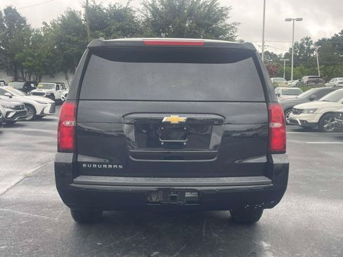Used 2017 Chevrolet Suburban LT AWD/4WD image 6