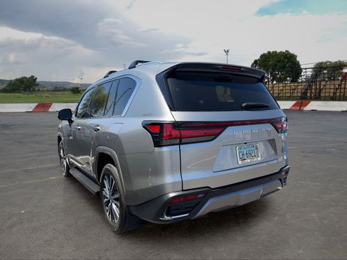 Used 2024 Lexus LX 600 4WD w/ Interior Upgrade Package image 4