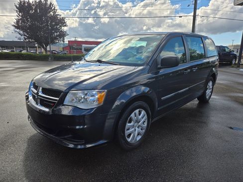 Used 2014 Dodge Grand Caravan American Value Package image 3