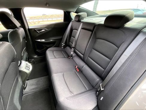 Used 2024 Chevrolet Malibu LT image 21