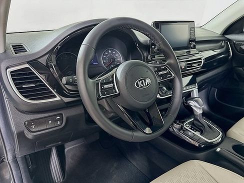 Used 2021 Kia Seltos EX AWD/4WD image 9