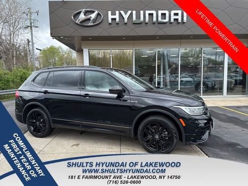 Used 2022 Volkswagen Tiguan SE R-Line AWD/4WD image 1