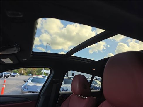 Certified 2022 BMW X4 xDrive30i w/ Convenience Package image 26