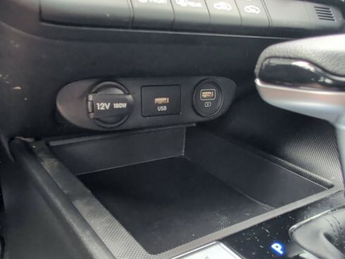 Used 2023 Hyundai Elantra SEL w/ Preferred Accessory Package FWD image 25