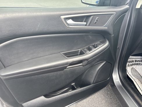 Used 2024 Ford Edge SEL image 17