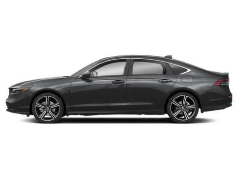 Used 2025 Honda Accord Sport image 3
