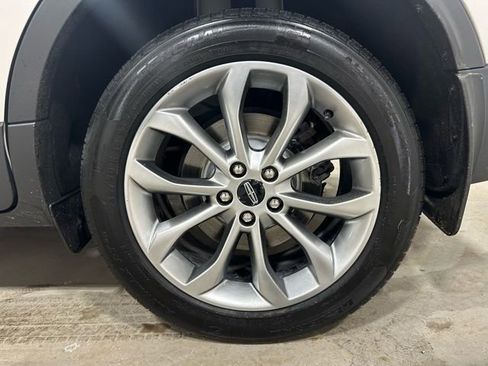 Used 2017 Lincoln MKC Select w/ Select Plus Package image 24