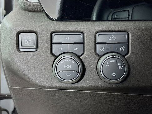 Certified 2024 Chevrolet Silverado 2500 LT image 12