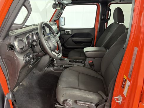 Used 2023 Jeep Wrangler Unlimited Sport AWD/4WD image 6