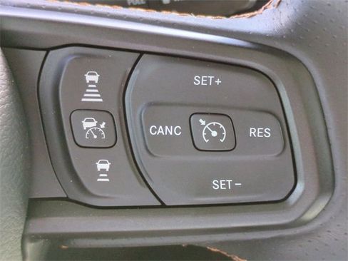 Used 2024 Jeep Gladiator Mojave image 23