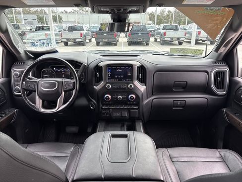 Used 2020 GMC Sierra 2500 Denali w/ Denali Ultimate Package image 9